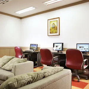 Airstay Hotel